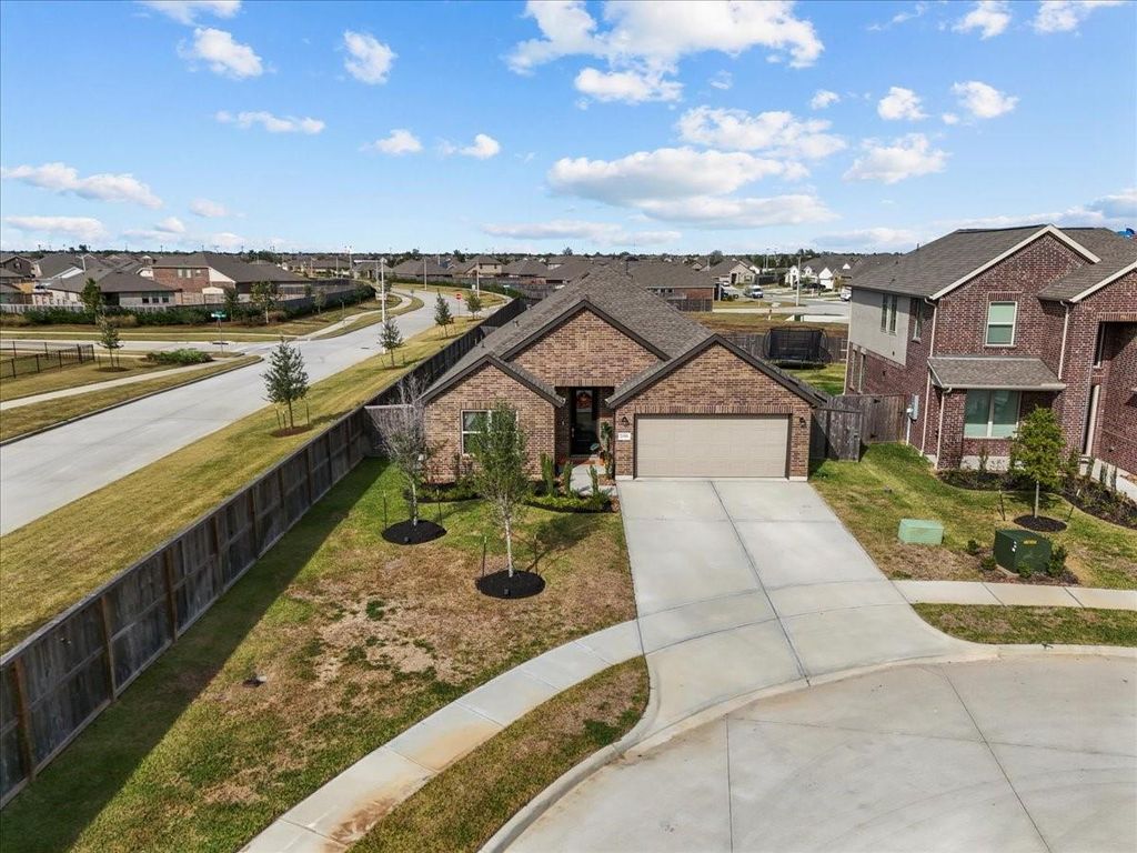 Photo of 2018 Penwern Alley Lane, League City, TX 77573 (MLS # 46635776)