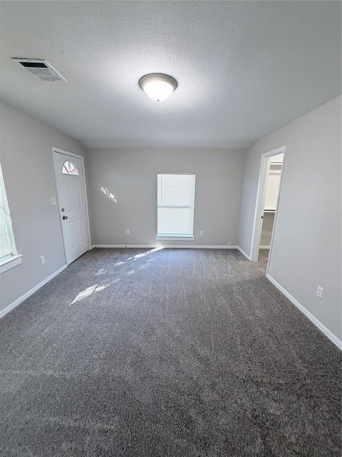 Tiny photo for 866 N Victory Drive, Houston, TX 77088 (MLS # 34080899)
