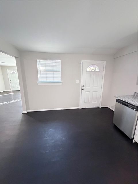 Tiny photo for 866 N Victory Drive, Houston, TX 77088 (MLS # 34080899)