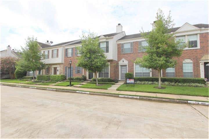 Photo of 2930 Grants Lake Boulevard #2305, Sugar Land, TX 77479 (MLS # 21425392)