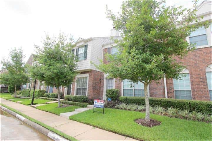 Photo of 2930 Grants Lake Boulevard #2305, Sugar Land, TX 77479 (MLS # 21425392)