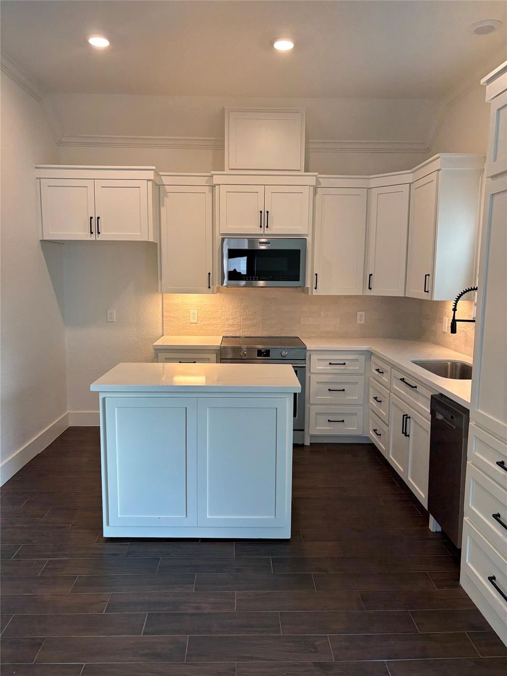 Photo of 405 E Mulberry Street #B, Angleton, TX 77515 (MLS # 20571809)