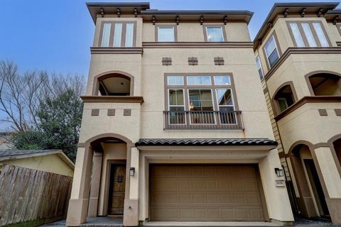 Photo of 6125 Stillman Street, Houston, TX 77007 (MLS # 92175489)