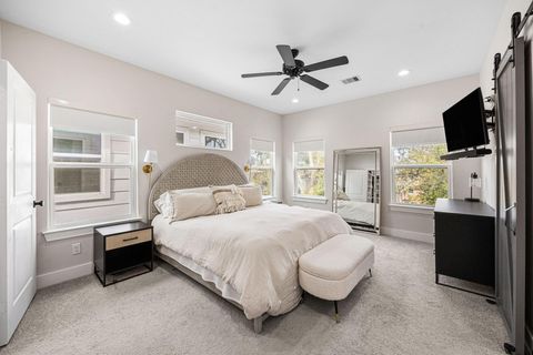 Tiny photo for 317 Sikes Street, Houston, TX 77018 (MLS # 35045550)