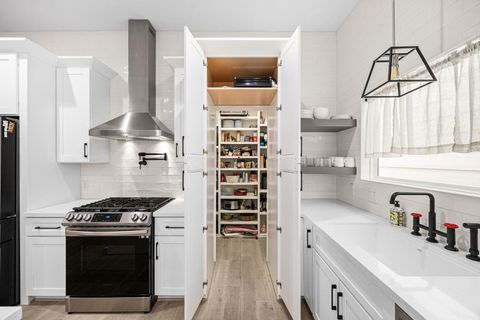 Tiny photo for 317 Sikes Street, Houston, TX 77018 (MLS # 35045550)