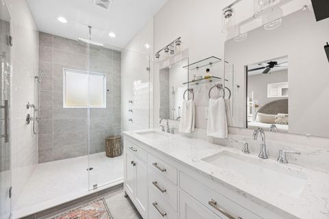 Tiny photo for 317 Sikes Street, Houston, TX 77018 (MLS # 35045550)