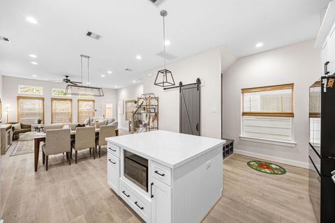 Tiny photo for 317 Sikes Street, Houston, TX 77018 (MLS # 35045550)