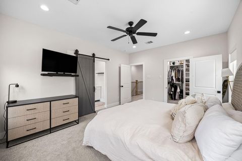 Tiny photo for 317 Sikes Street, Houston, TX 77018 (MLS # 35045550)