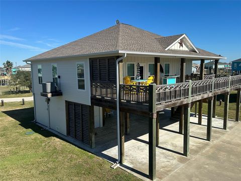 Photo of 2429 Sand Castle Drive Dr, Crystal Beach, TX 77650 (MLS # 74295147)