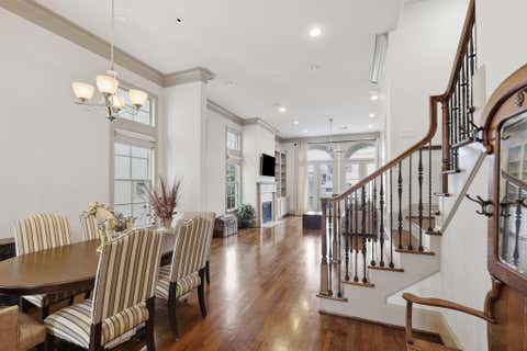 Photo of 314 W Clay Street, Houston, TX 77019 (MLS # 24345174)