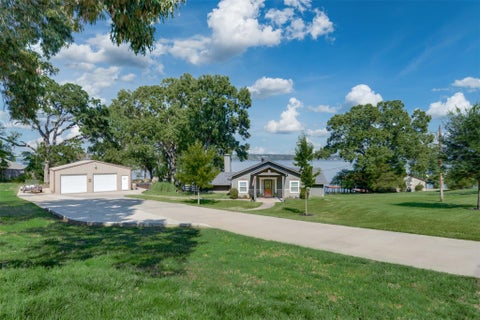 Photo of 10638 Circle Point PT, Frankston, TX 75763 (MLS # 30714624)