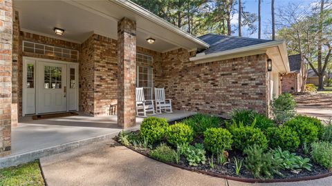1924 Fairway Drive Huntsville TX 77340