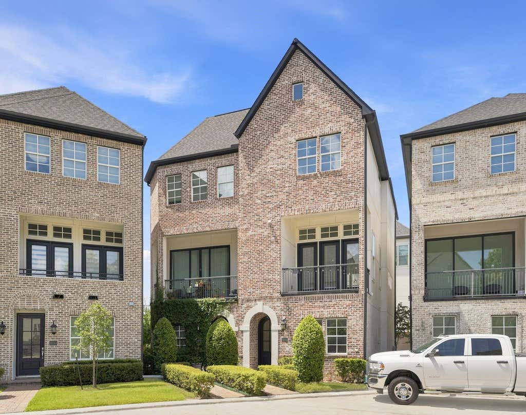 Photo of 9538 London Bridge Station, Houston, TX 77045 (MLS # 7524160)