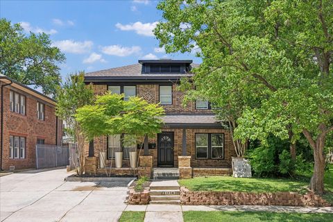 Photo of 1334 W Pierce Street, Houston, TX 77002 (MLS # 24130423)
