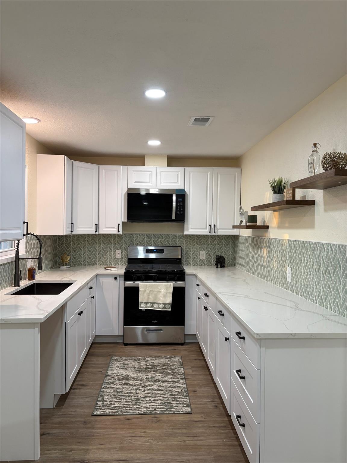 3205 Kleinmann Avenue