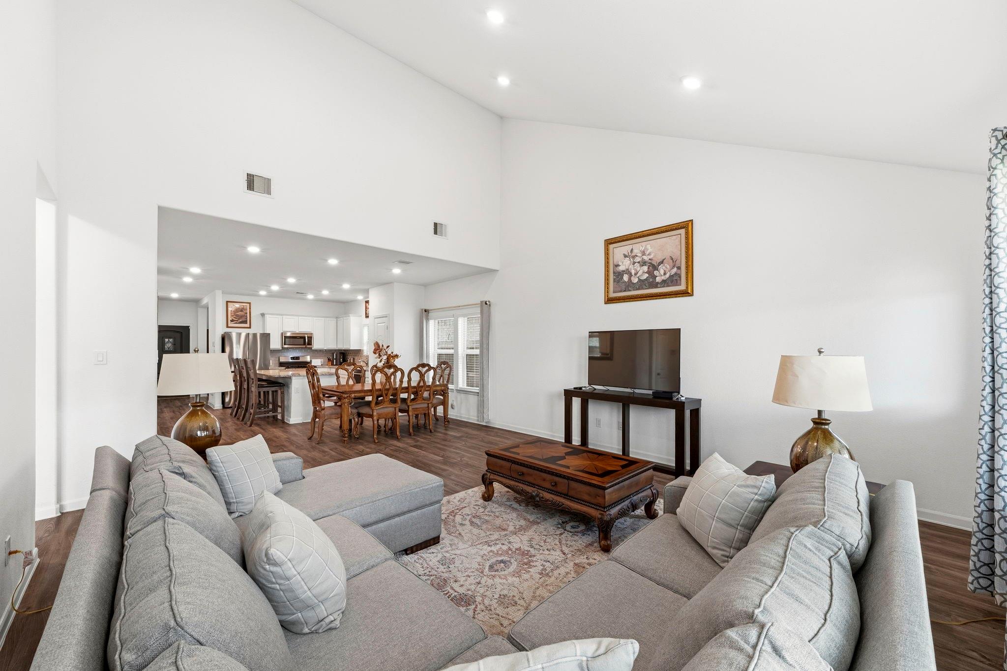 30010 Vallonea Oak