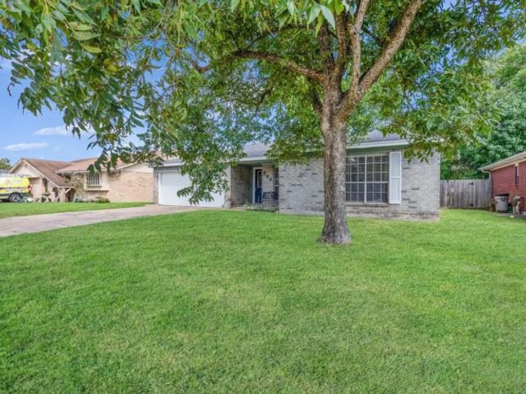 Photo of 634 Bright Penny Lane, Houston, TX 77015 (MLS # 85850335)