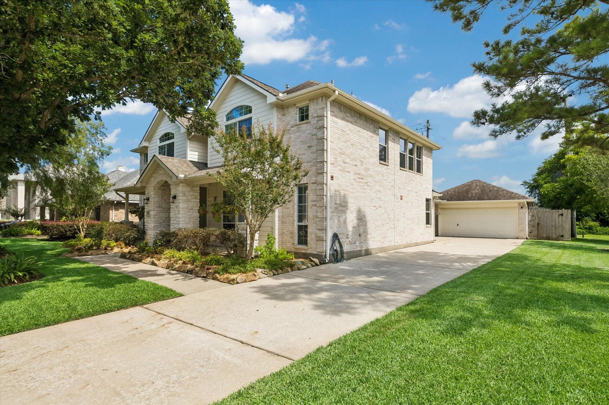1622 Old Orchard Lane