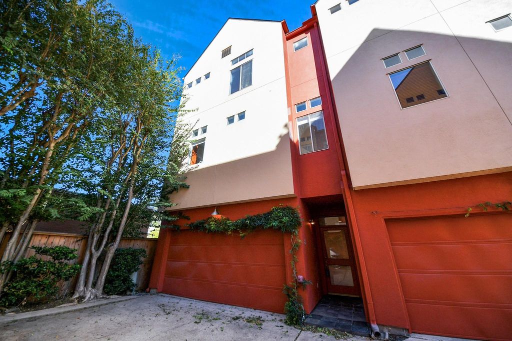 Photo of 2436 Bissonnet Street #8, Houston, TX 77005 (MLS # 48751465)