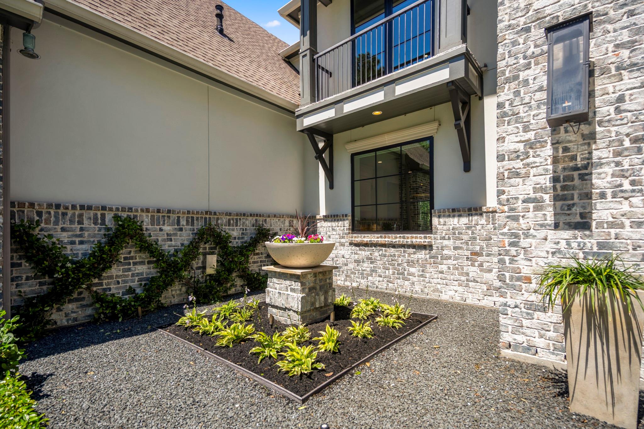 3438 W Benders Landing Boulevard