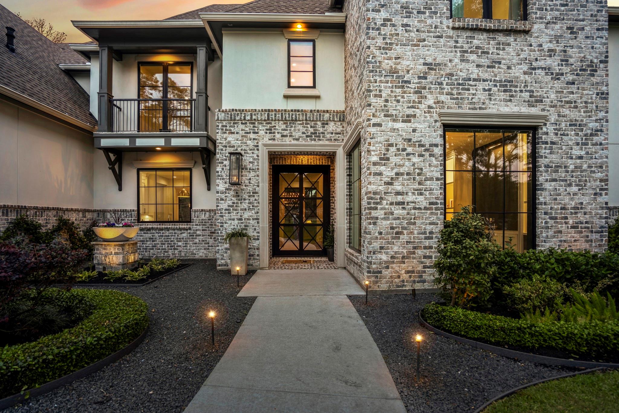 3438 W Benders Landing Boulevard