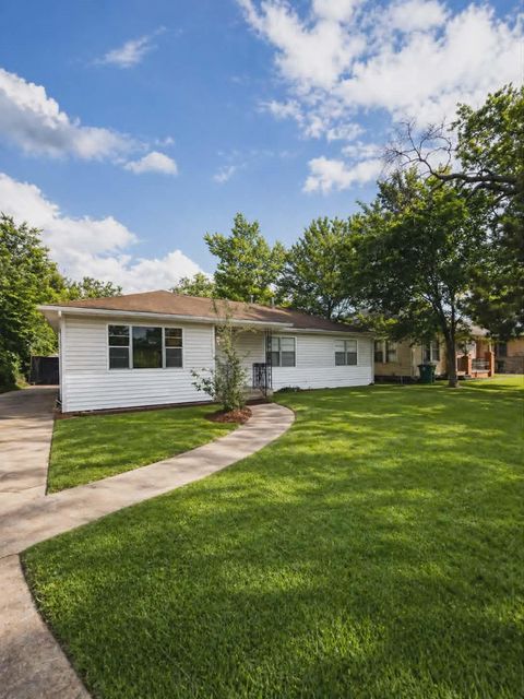 Photo of 4302 Edison Street, Houston, TX 77009 (MLS # 47693865)
