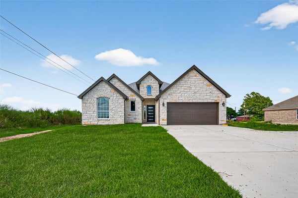 501 OLEANDER ST, WALLER, TX 77484 - Image ea64b8ebd7e05917f09bfc80ffaee951/2085571752