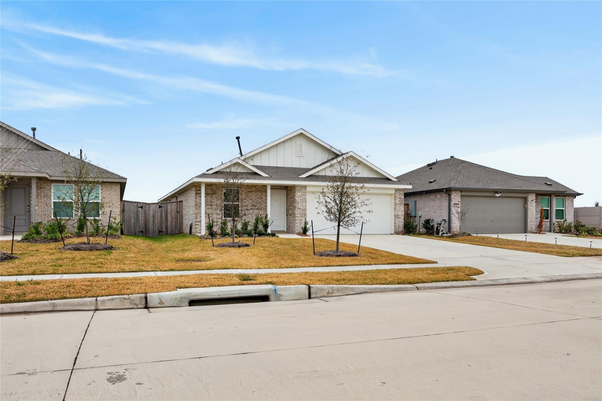 6523 Water Oak Green Lane