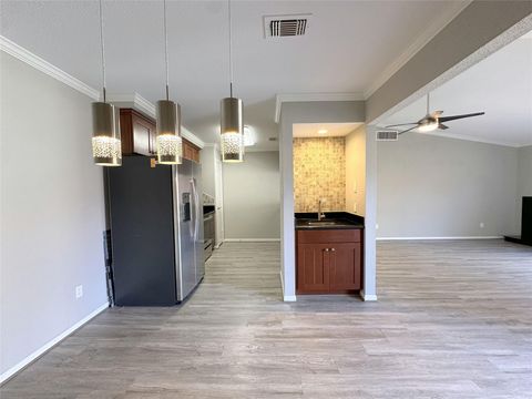 Tiny photo for 8100 Cambridge Street #104, Houston, TX 77054 (MLS # 9304864)