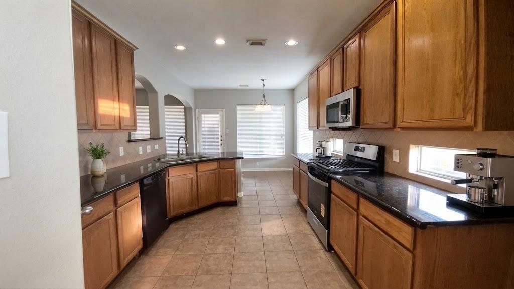 6715 Starcroft Court
