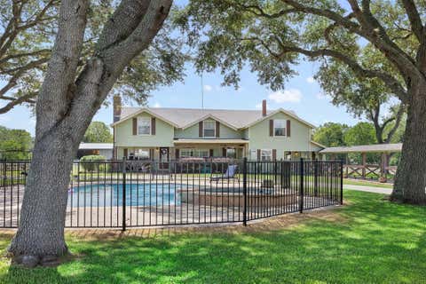 Photo of 6541 Eagle Nest Acres Drive, Wallis, TX 77485 (MLS # 3974034)
