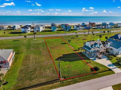 Photo of 18703 Shaman Drive, Galveston, TX 77554 (MLS # 12992531)