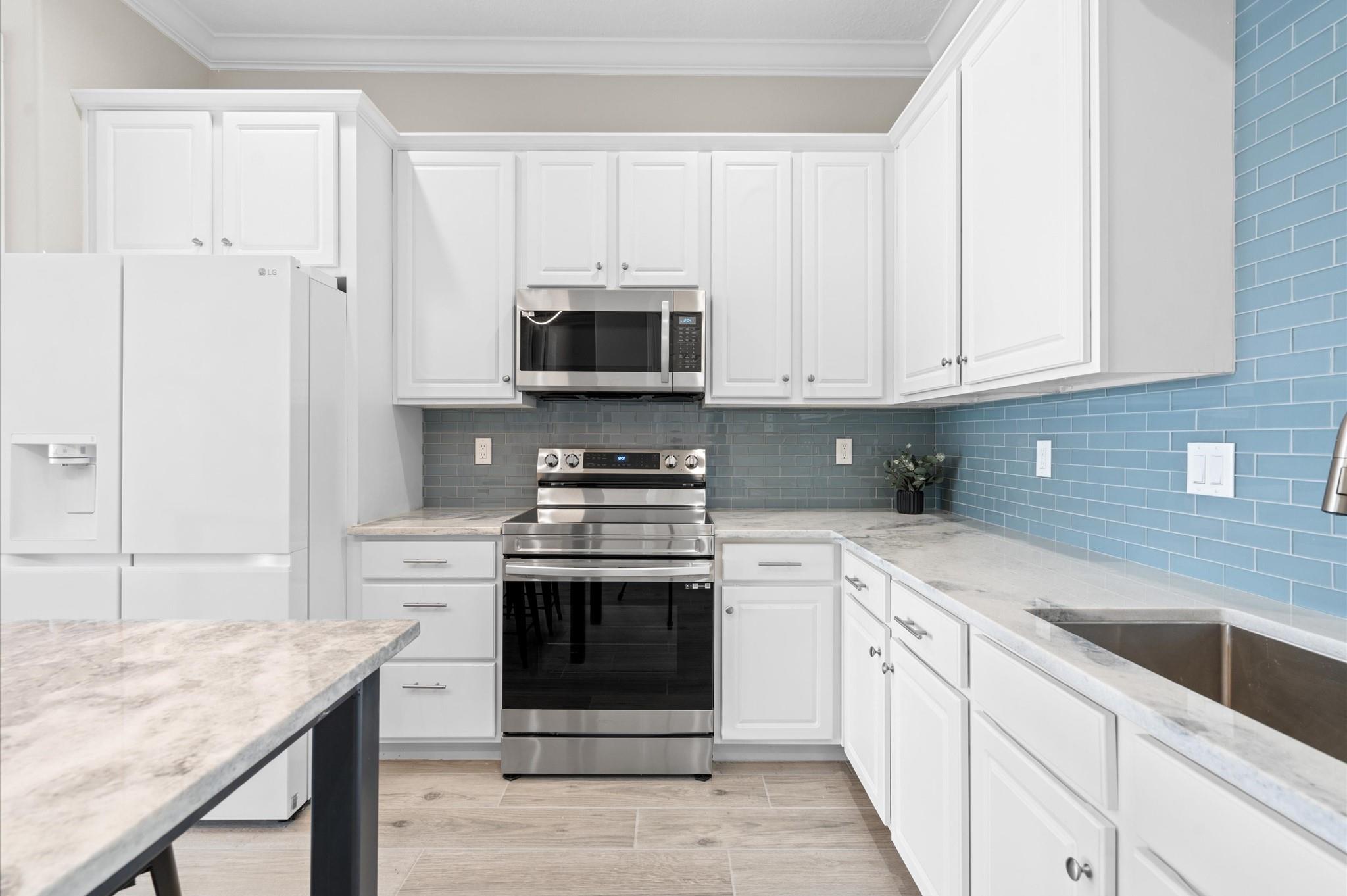 168 Lake Point Boulevard C202