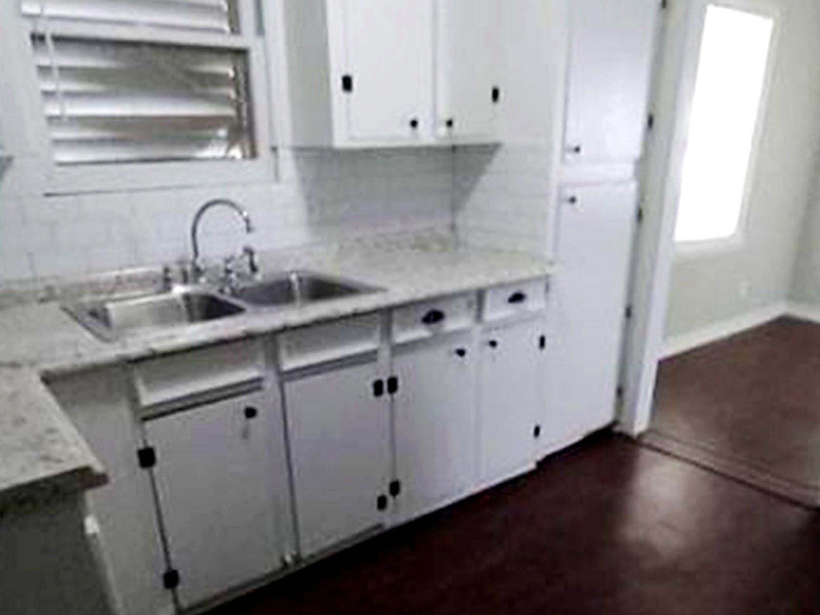 1312 Rhodora St