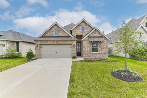 Homes For Sale - 18903 Brego Lane<br/> Tomball, TX 77377