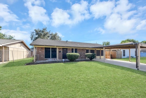 Photo of 5846 Hirondel Street, Houston, TX 77033 (MLS # 5979669)