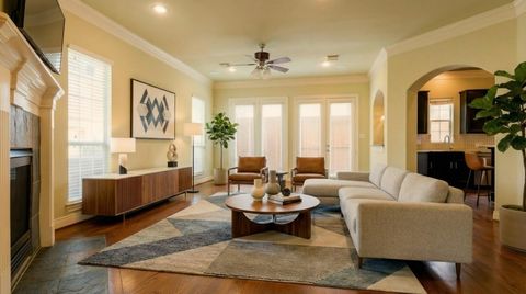 Homes For Rent - 1314 Sherwood Springs Lane<br/> Houston, TX 77043