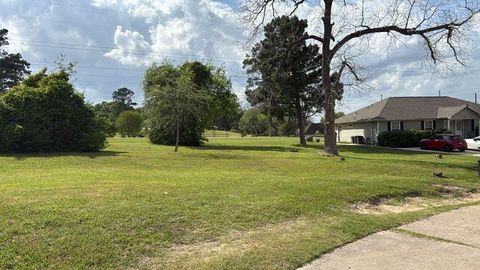Photo of 1405 April Villas, Conroe, TX 77356 (MLS # 72713632)