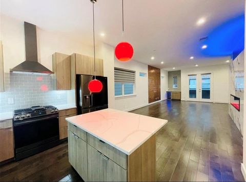 Photo of 5855 Dolores Street, Houston, TX 77057 (MLS # 50112320)