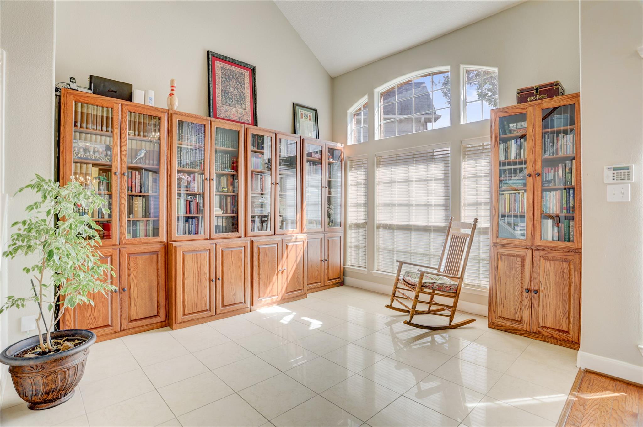 1505 Maple Leaf Court