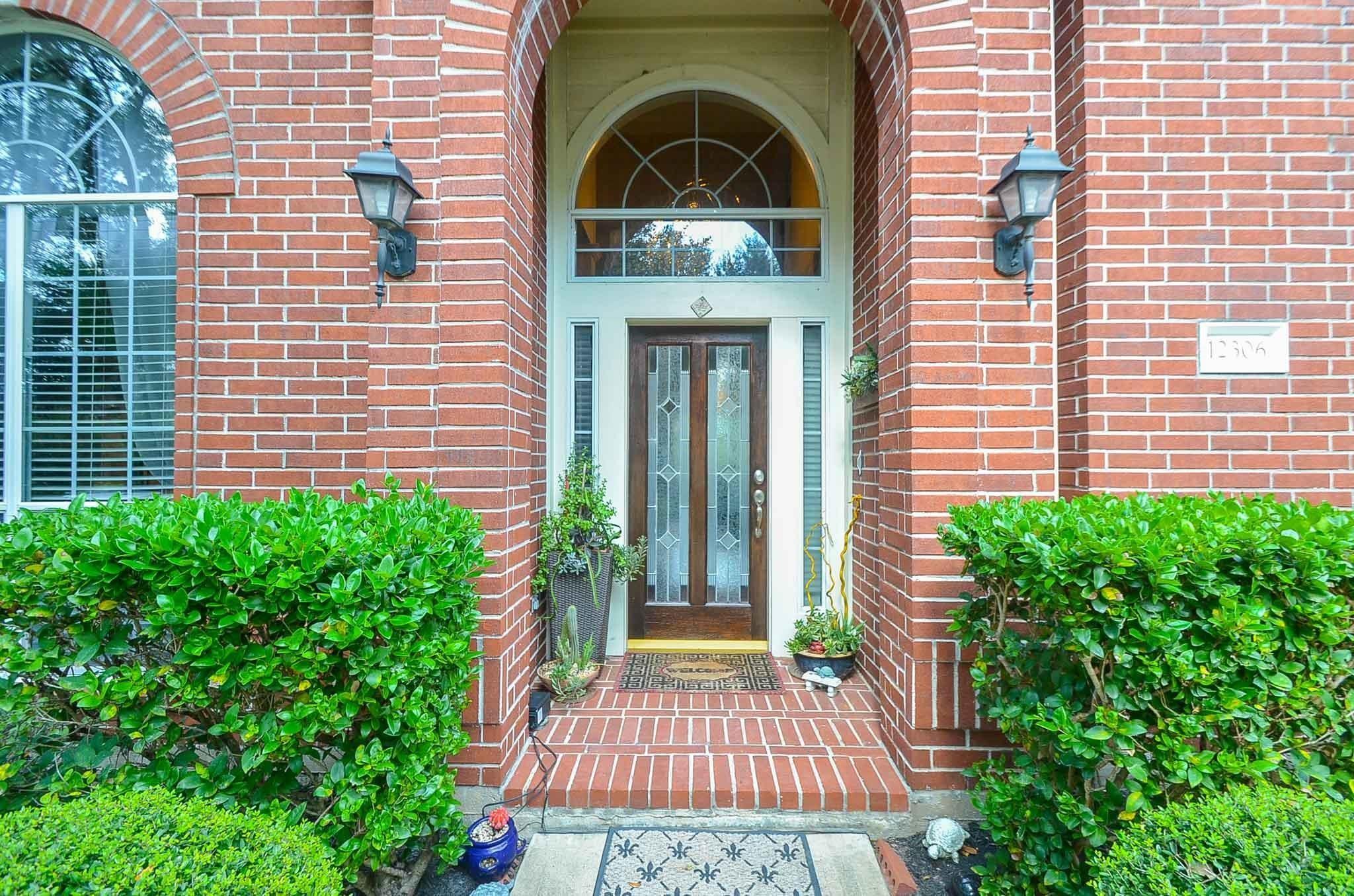 12306 S Shadow Cove Dr