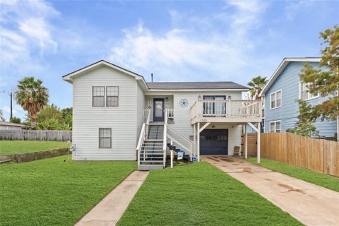 Homes For Sale - 1901 Bayou Homes Drive<br/> Galveston, TX 77551