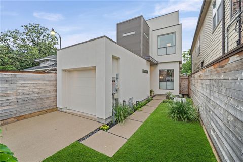 Photo of 908 East 23rd ST, Houston, TX 77009 (MLS # 39580762)