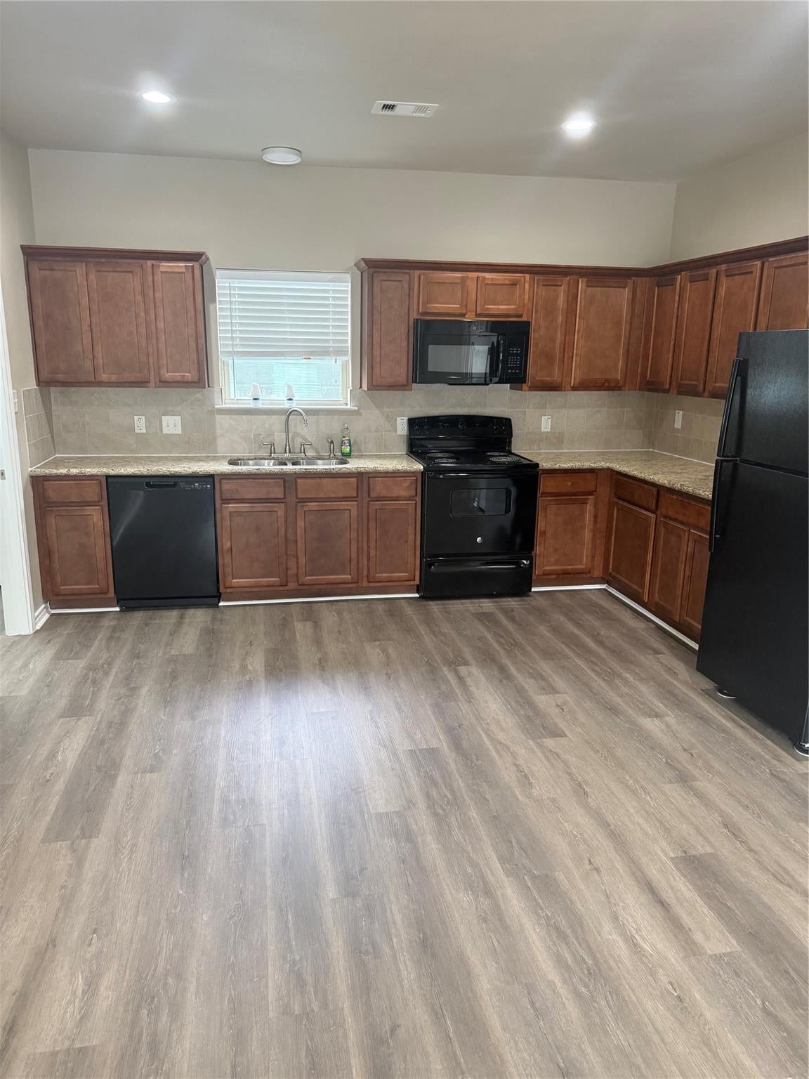 312-2 N Ormsby Street 314