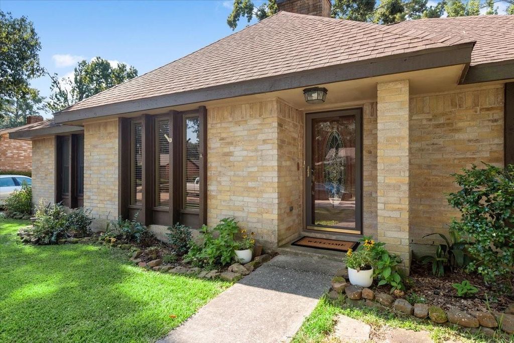 Photo of 3714 Hill Springs Drive, Kingwood, TX 77345 (MLS # 98288508)