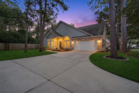 Photo of 51 S Spiral Vine Circle, The Woodlands, TX 77381 (MLS # 37195620)