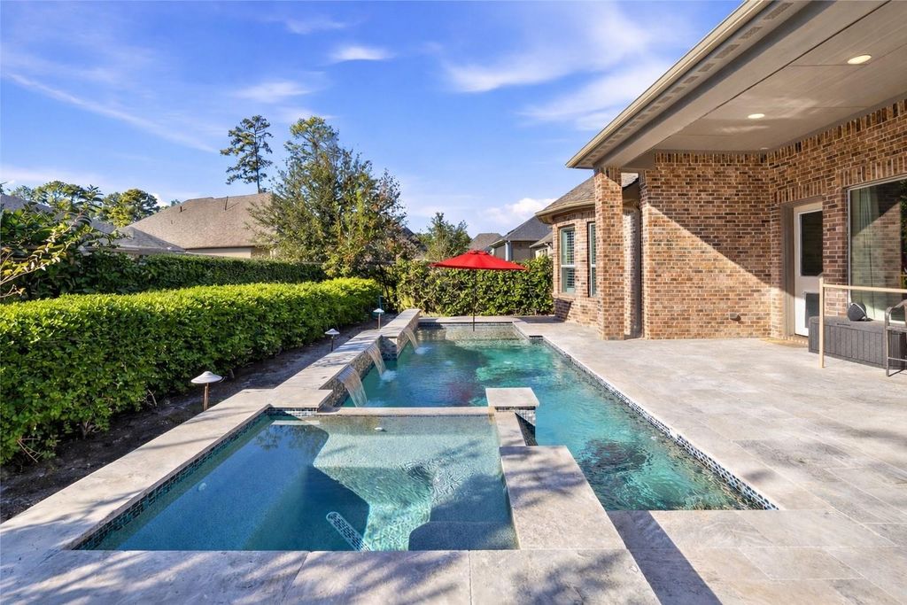 Photo of 73 Madrone Terrace Place, The Woodlands, TX 77375 (MLS # 86311409)