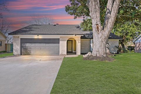 Photo of 13102 Maxim Drive, Houston, TX 77065 (MLS # 43184632)