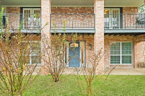 Photo of 410 Bauxhall Court, Katy, TX 77450 (MLS # 34024779)