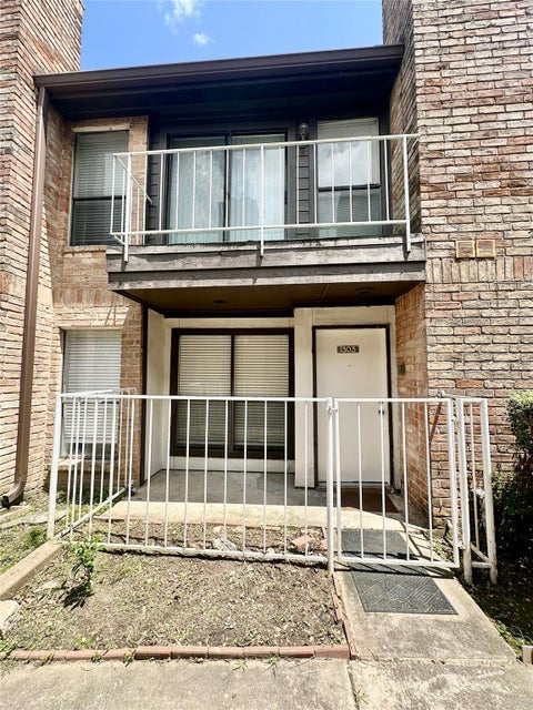 Photo of 6633 W Airport Boulevard #1303, Houston, TX 77035 (MLS # 85850975)